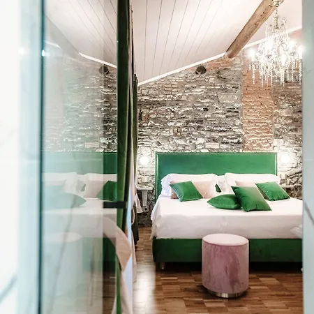 Aurum - Luxury コモ