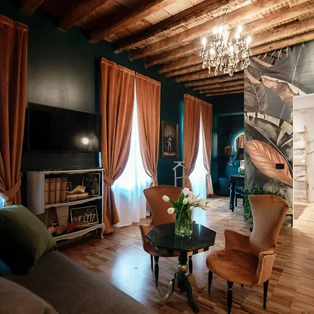 Aurum - Luxury 4* コモ