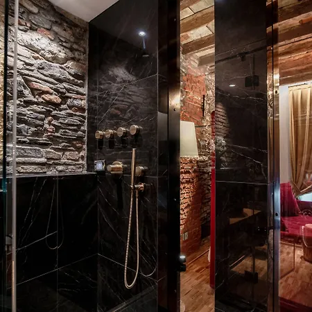 Aurum - Luxury 4* コモ