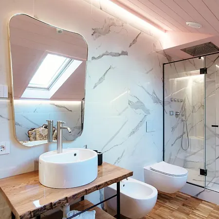 Aurum - Luxury Gasthuis Como