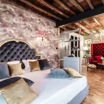 Aurum - Luxury Casa de hóspedes 4*